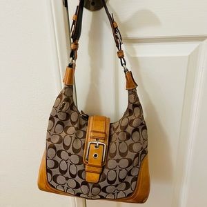 Coach purse with dust bag